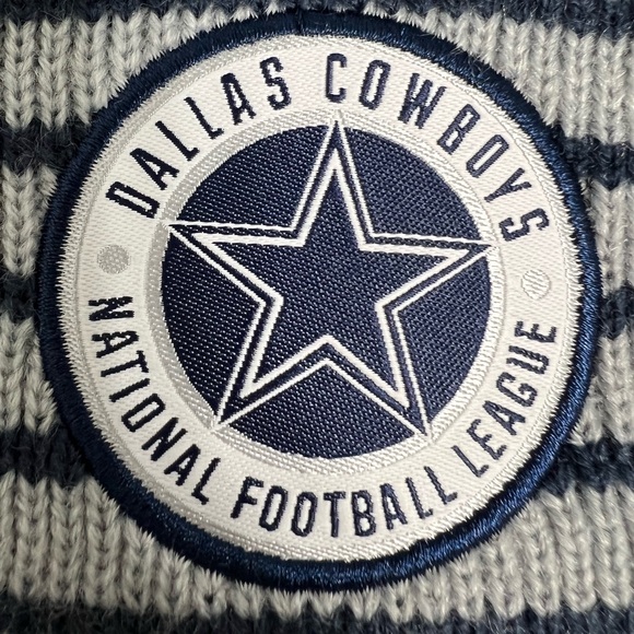 Dallas Cowboys Football Cuffed Pom Knit Hat - Picture 3 of 10